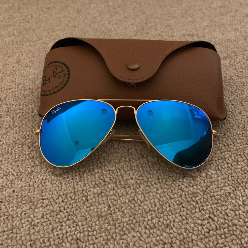 Blue Reflective Aviator Sunglasses